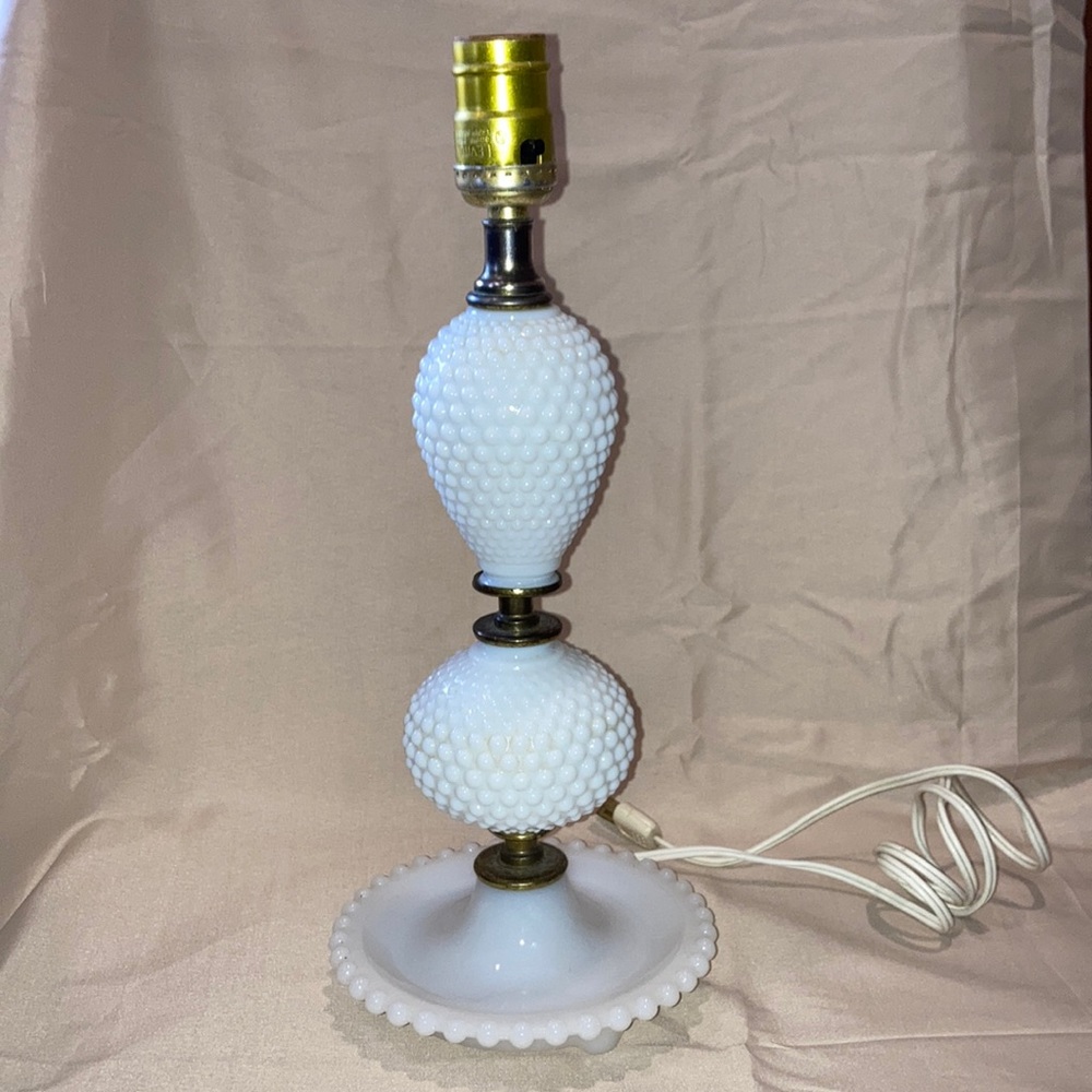 Vintage Hobnail Milk Glass Lamp